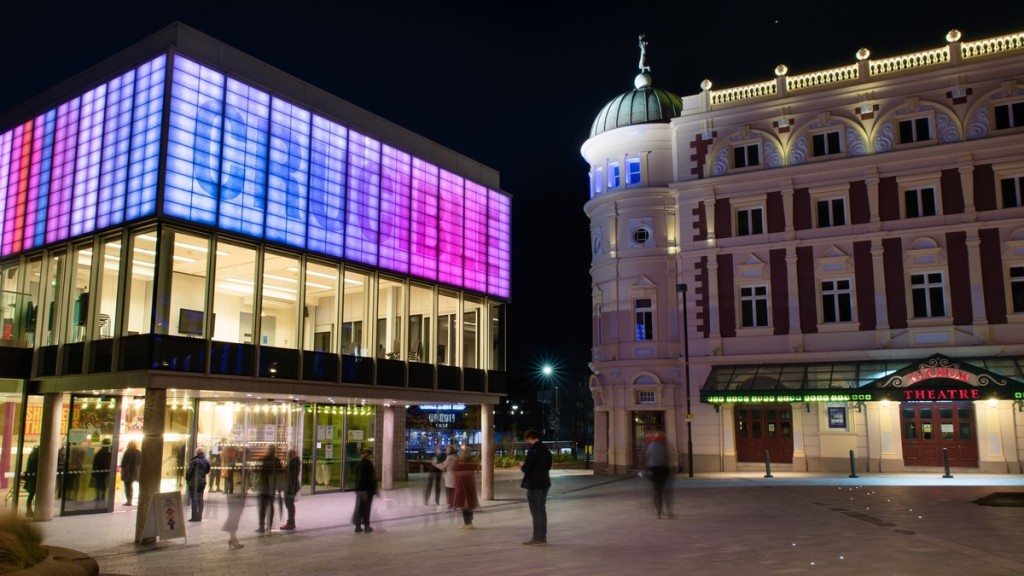 Exterior photo of the Crucible and Lycum Theatres, in Sheffield. 